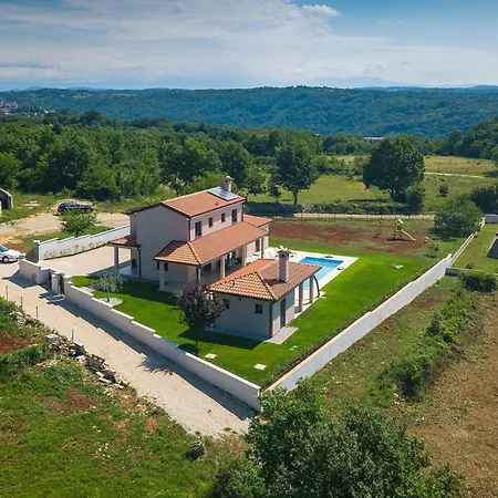 Joze Сasa de vacaciones